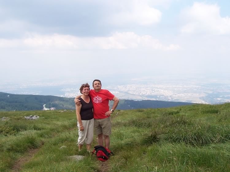 100_5877_maxi